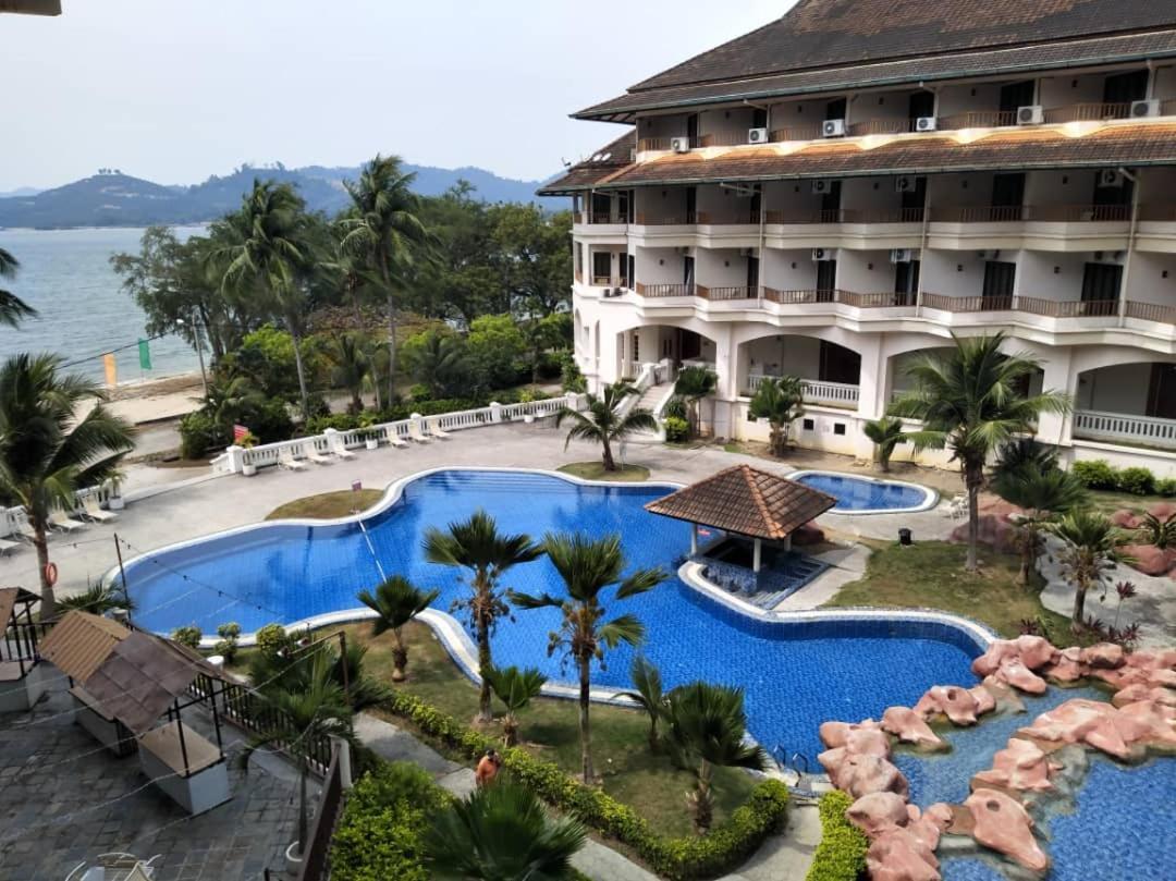 The Orient Star Resort Lumut Exterior photo