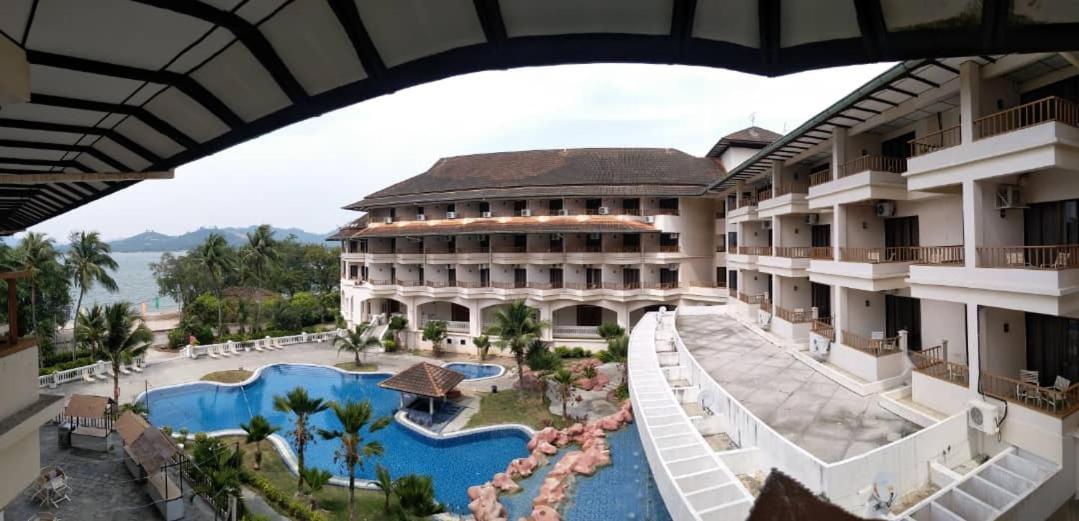 The Orient Star Resort Lumut Exterior photo
